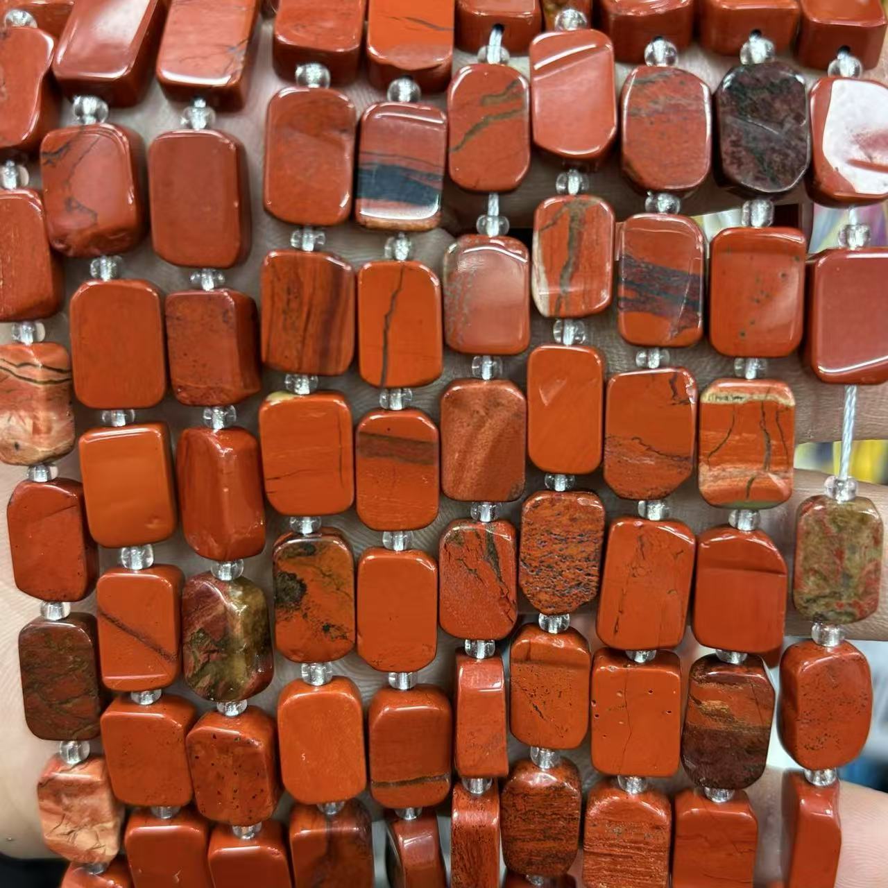Red stone 8x12mm (about 28 pieces)