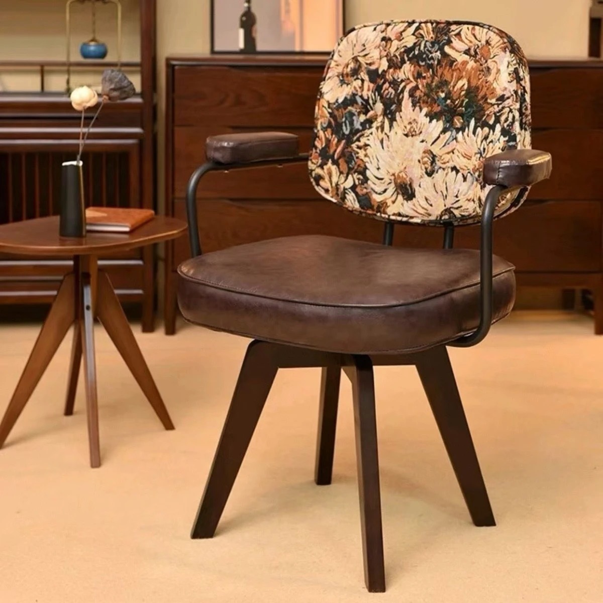 Flower shape-brown sponge cushion