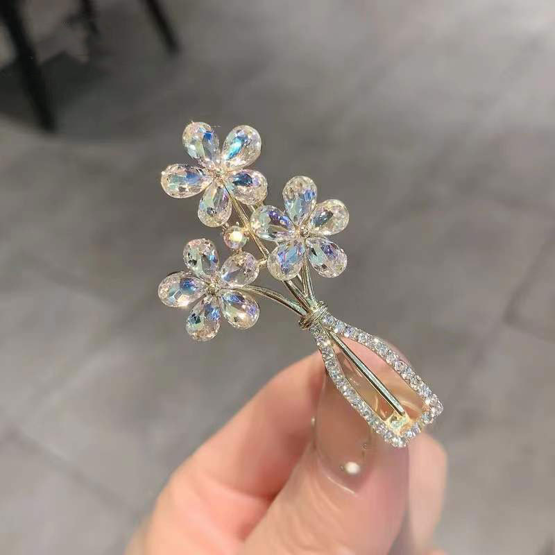 13:Brooch Style -141