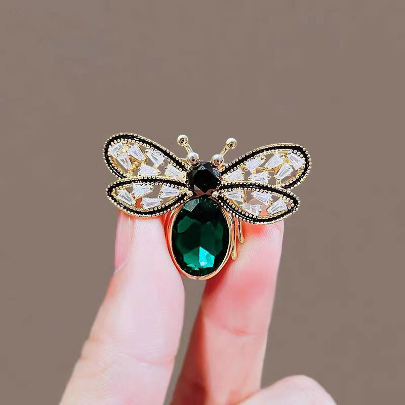 26:Brooch Style -356