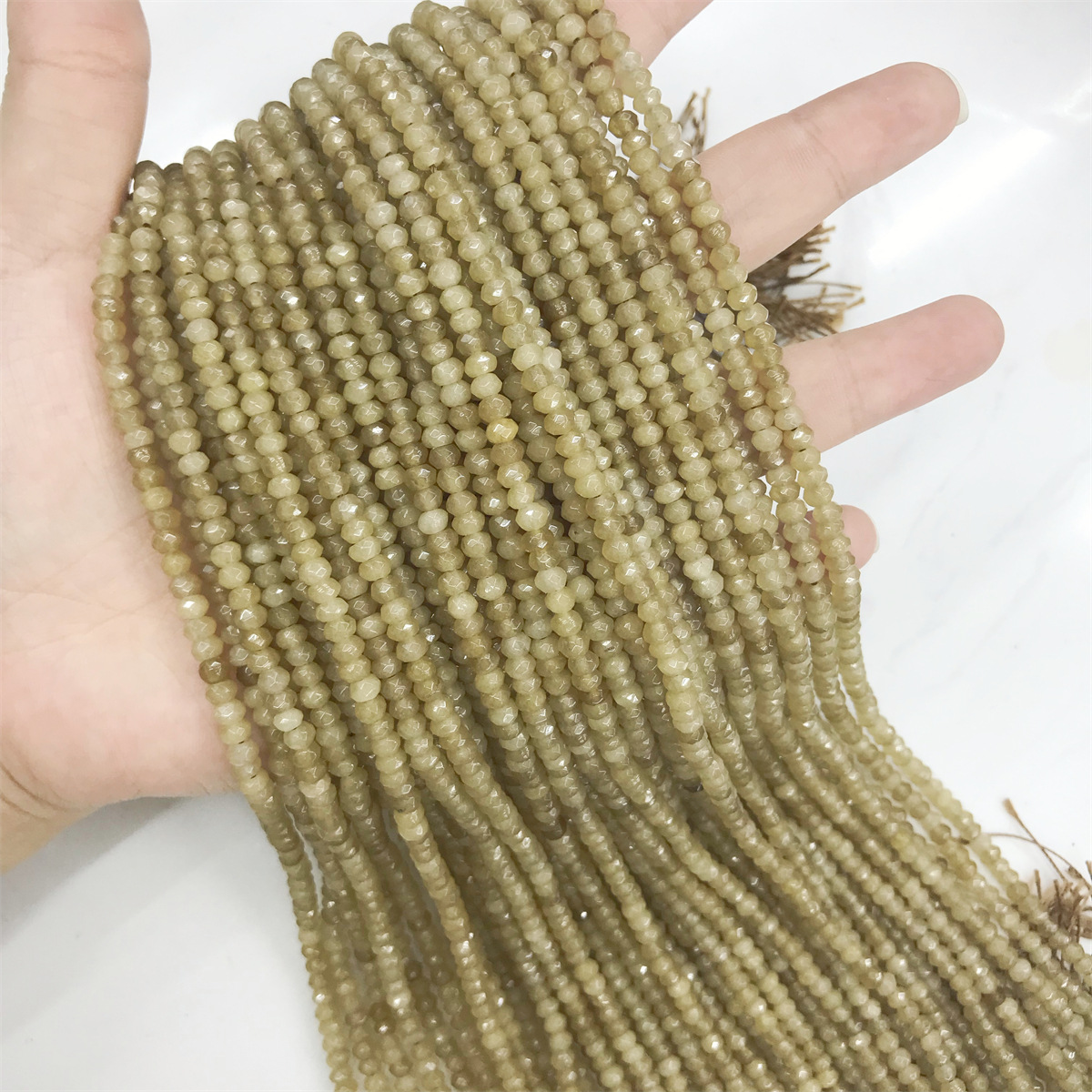 #19 3*4mm faceted abacus, about 110-115 pieces per