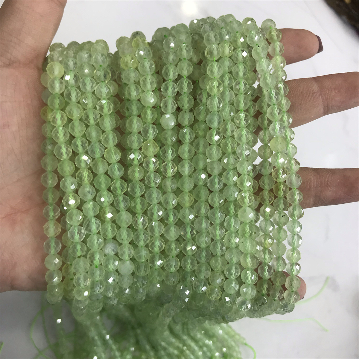 05-5mm grape stone 5-6mm faceted round beads, one