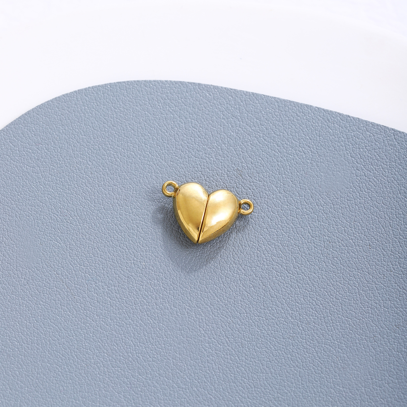 2:Stainless steel love magnet gold