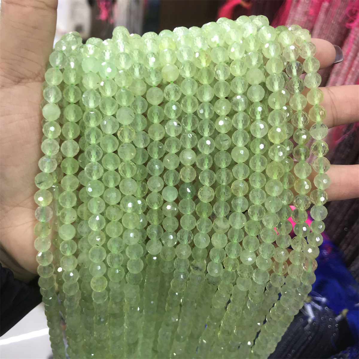 30-6mma grade grape stone 5-6mm faceted round bead