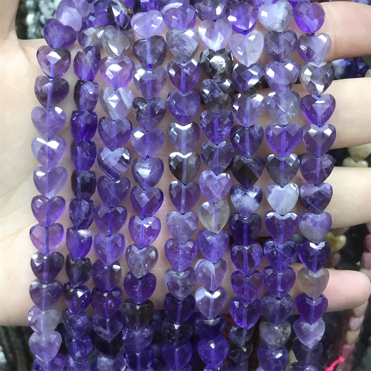 05-amethyst 8mm faceted heart shape, about 22 piec
