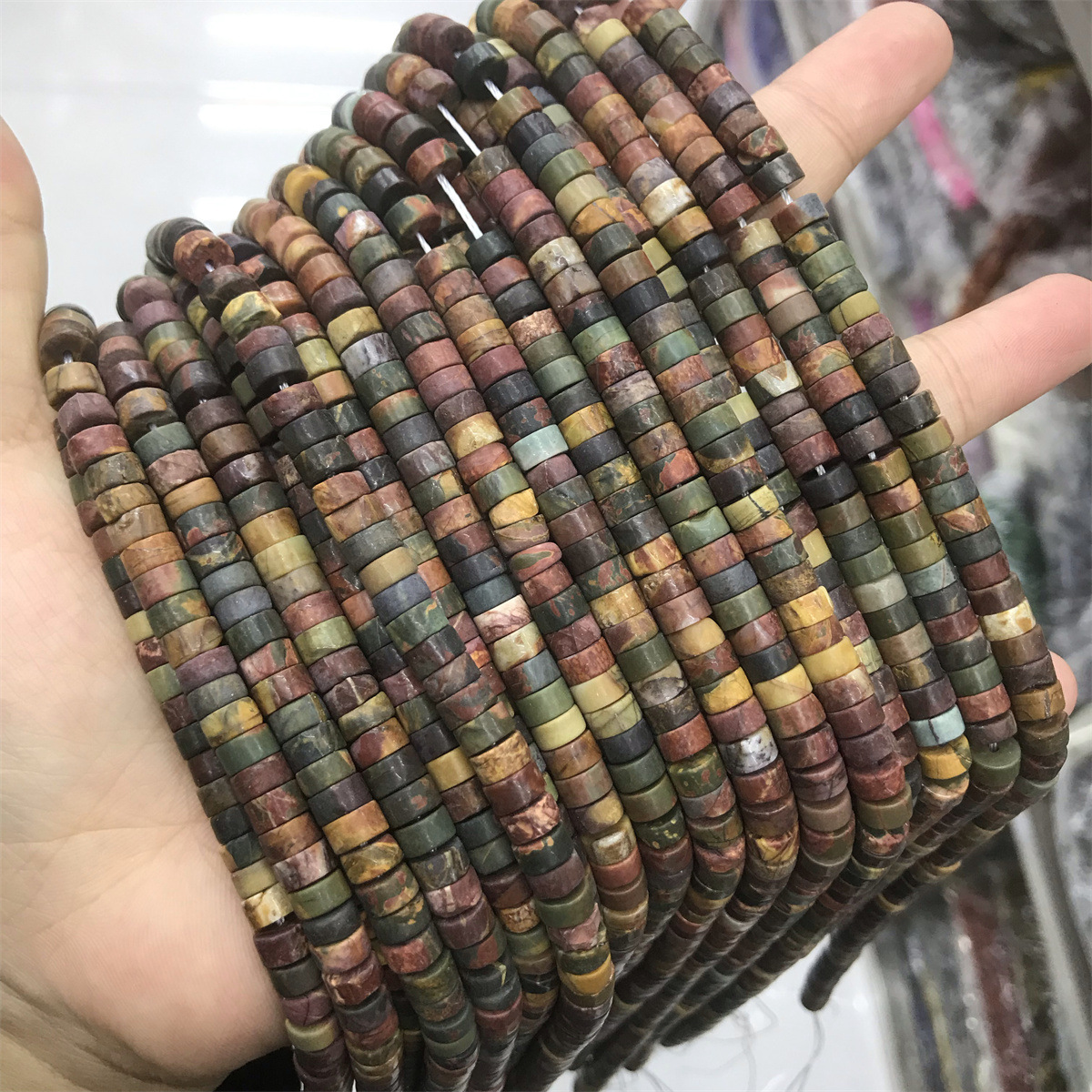 3:3*6mm red pine/picasso haixi slices