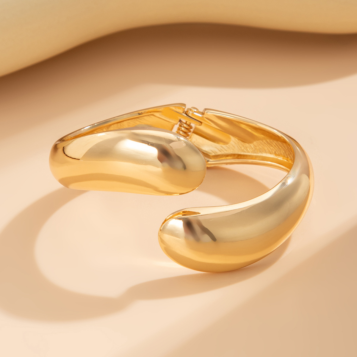 3:03 bracelet gold 2688