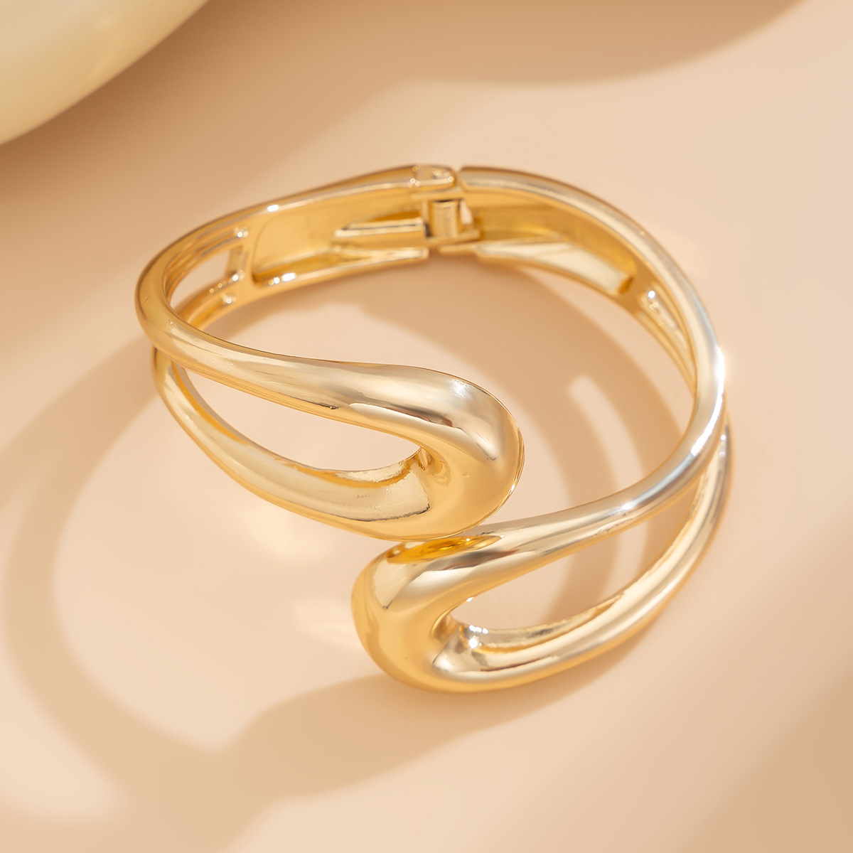 5:05 bracelet gold 2546