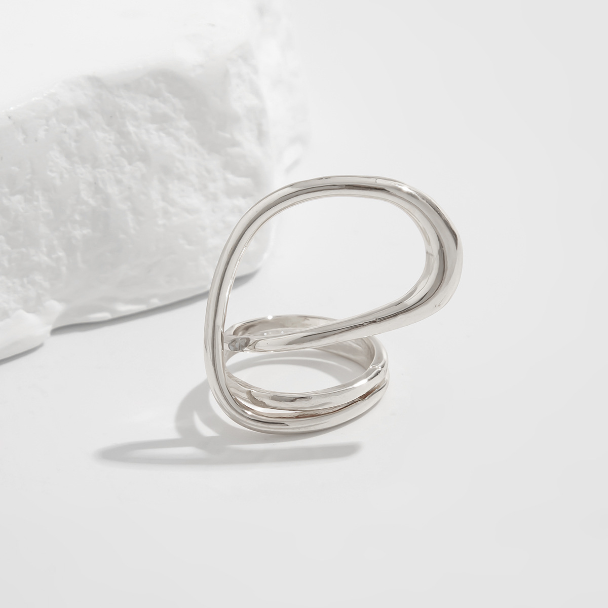 9:07 ring white k 0824