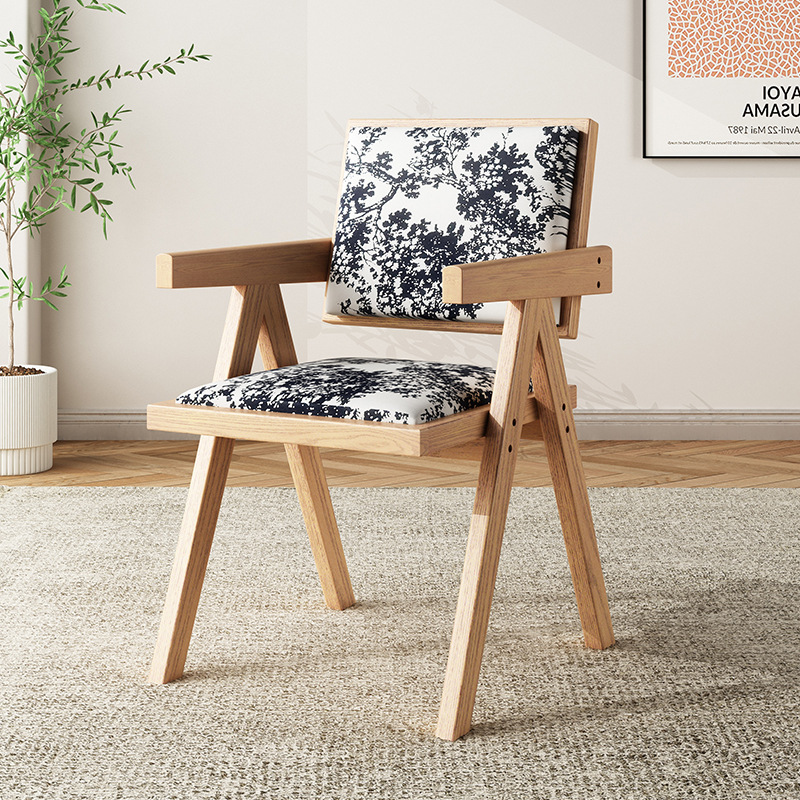 Log color/bayberry tree jacquard