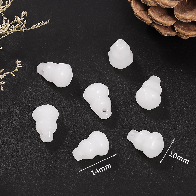 4:4 white gourd pendant 10 * 14mm