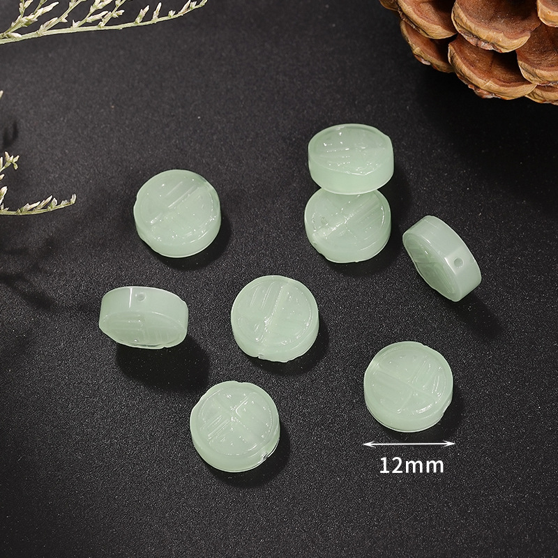 17:18 light green round fu character 12mm