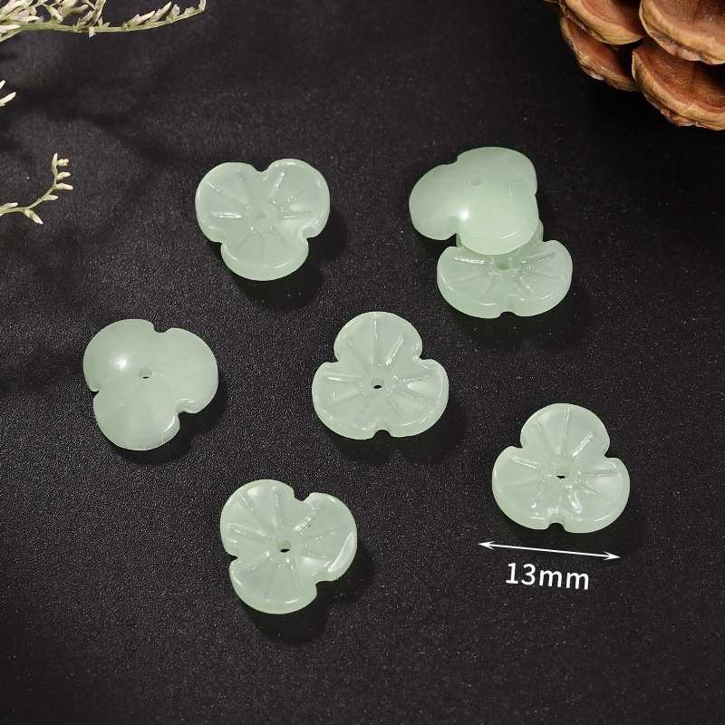 22:23 light green three-petal flower holder 13mm