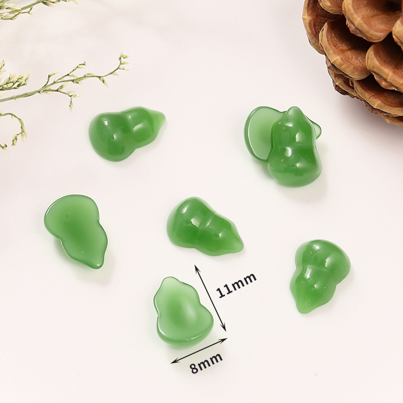 25:26 dark green gourd 8 * 11mm