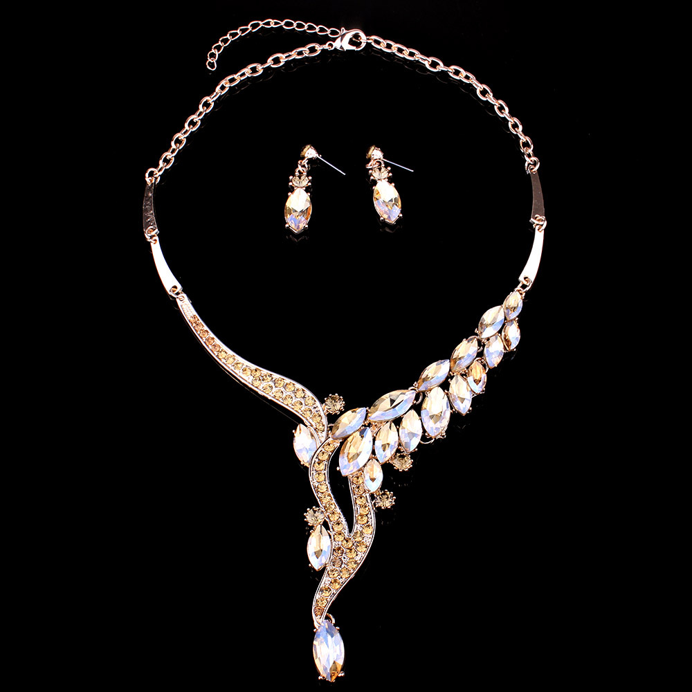 10:Water pattern set champagne