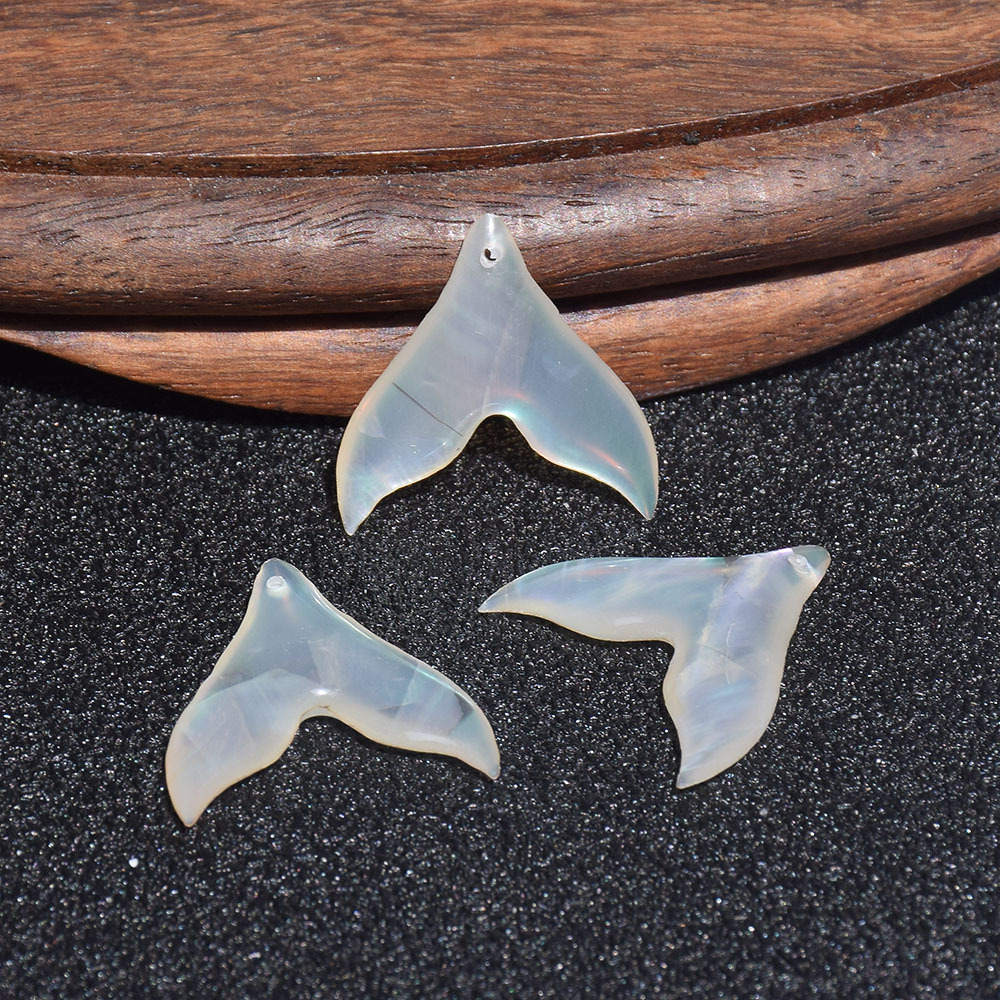 White scallops with carp tails