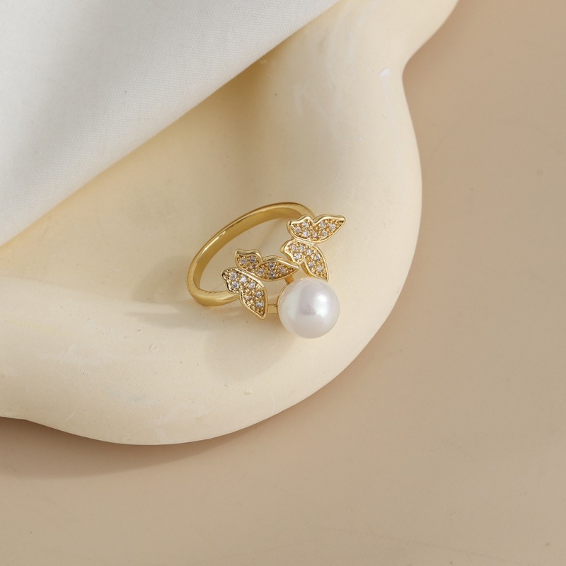 3:R0024 2 butterflies