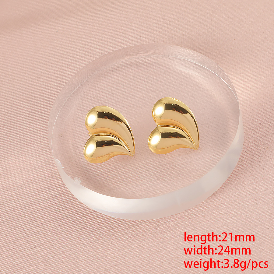 6:Round heart earrings