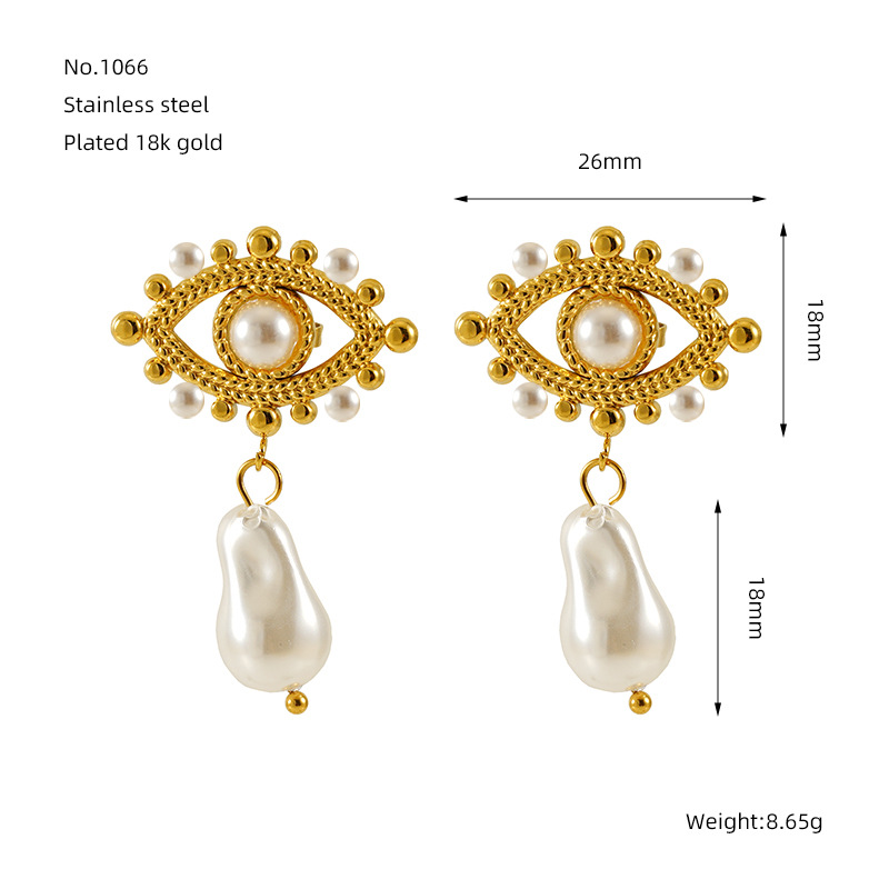 2:Pearl earrings