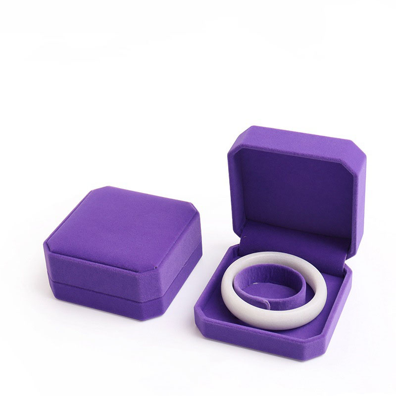 3:Bracelet Box90x90x40mm
