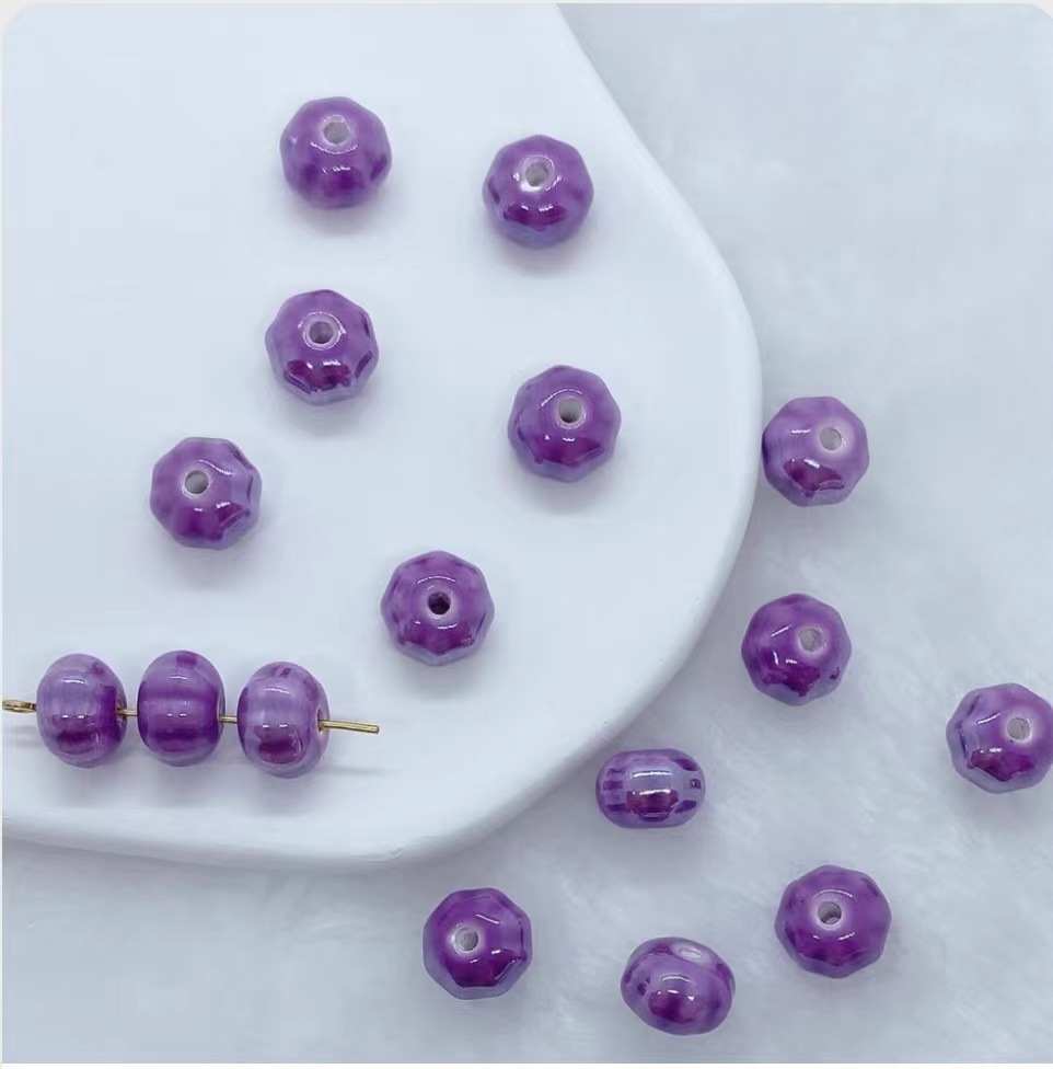10:Pumpkin beads [light purple]]