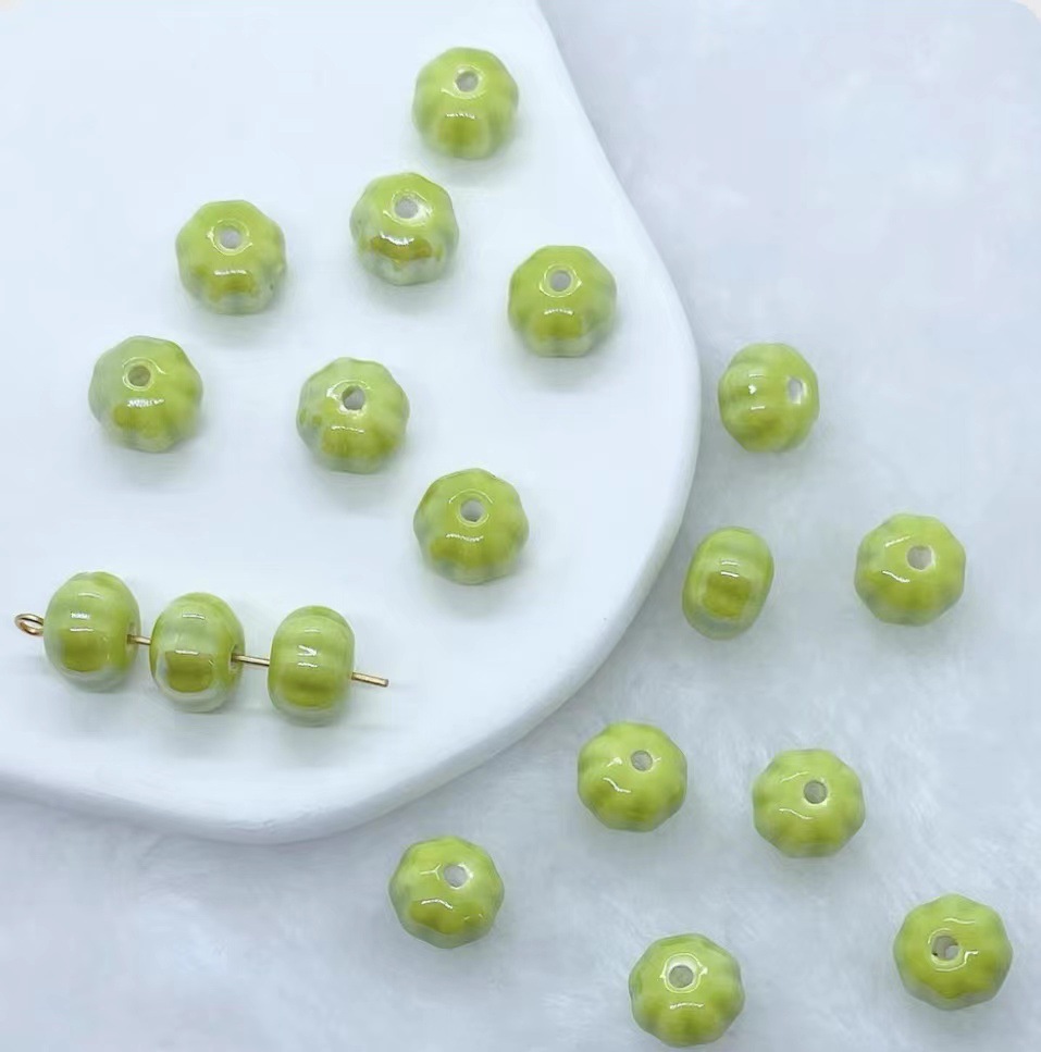 15:Pumpkin beads [yellow fruit Green]]