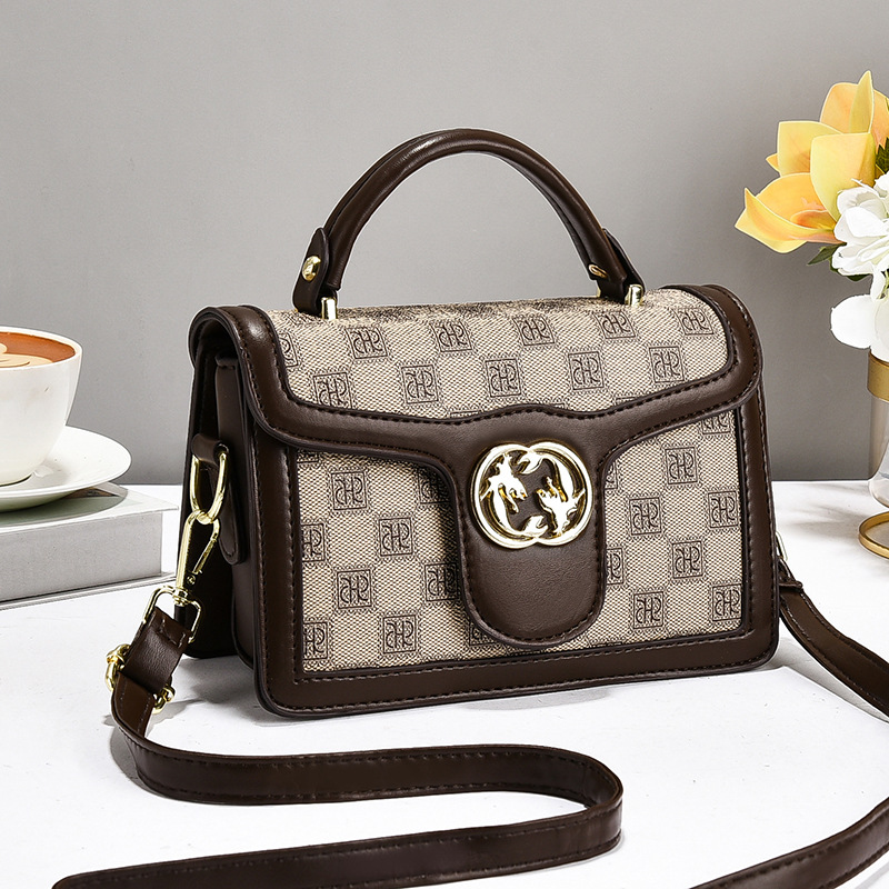 Checkerboard-coffee spelled khaki