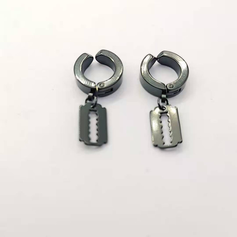 2:Ear clip blade Black