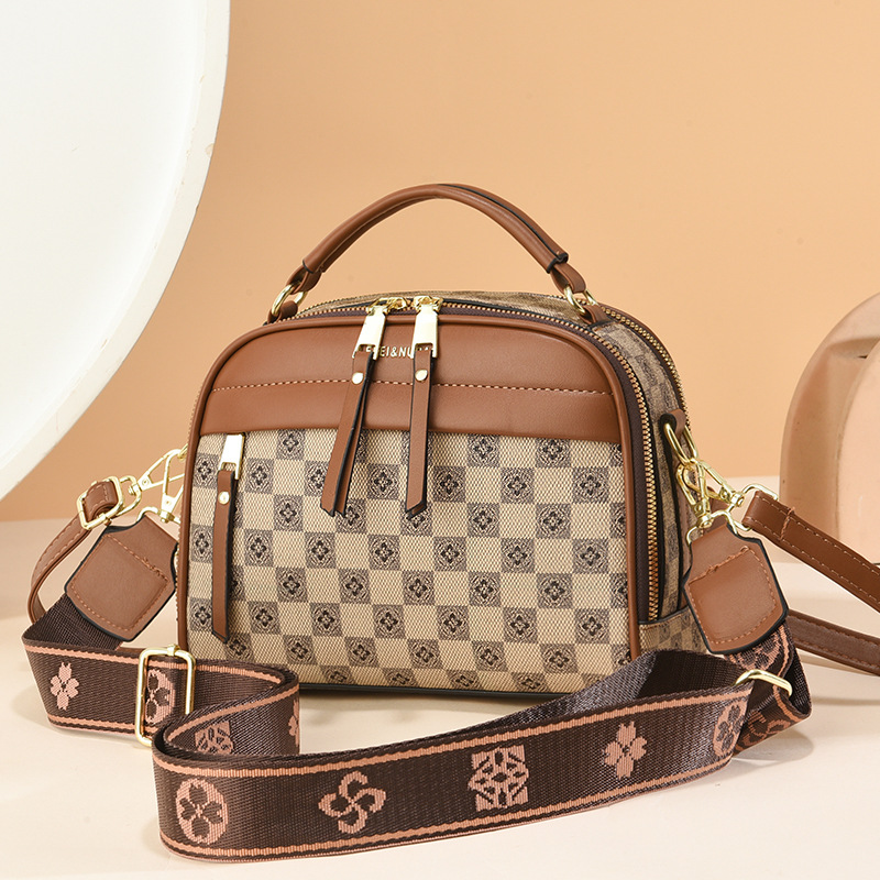 Checkerboard [arthy yellow]