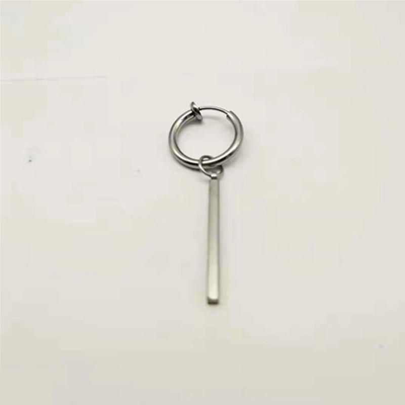 1:Ear clip square bar steel color