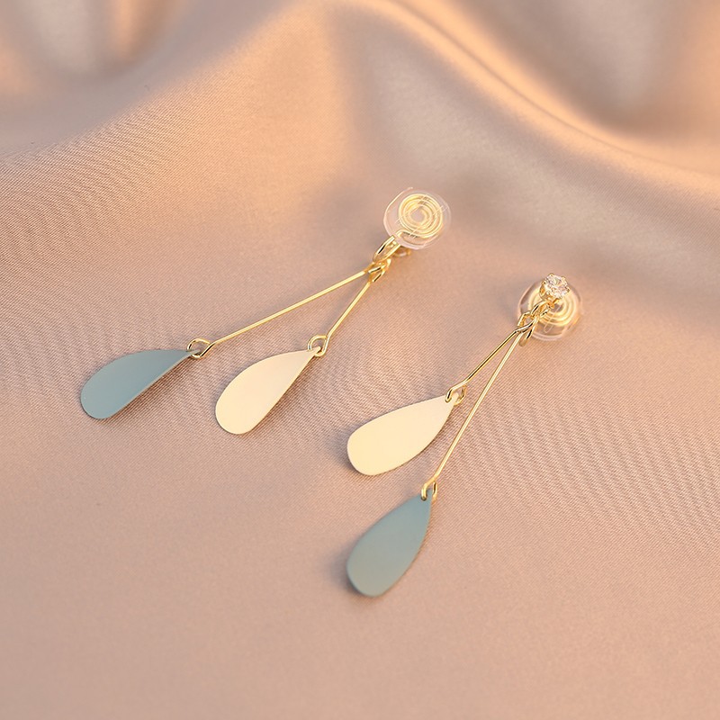 【535】 Long leaf mosquito coil ear clip