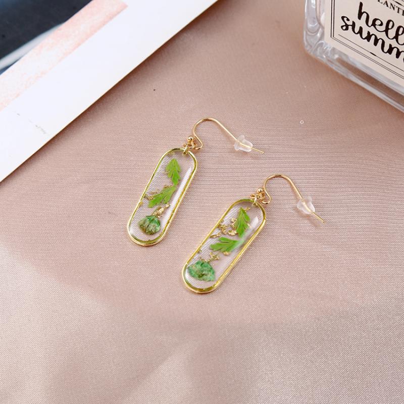 6:7 transparent rectangular round head leaves green flower earrings