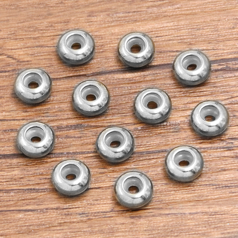 3:Steel color 4*8mm 0.5g