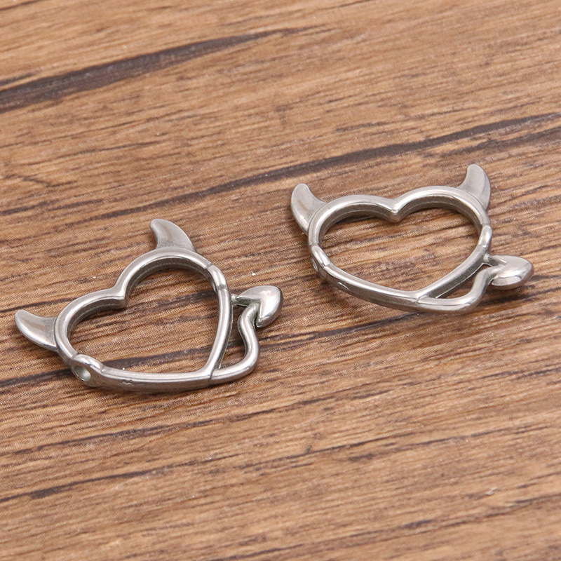 5:976 Steel color 20*21mm 1.6g