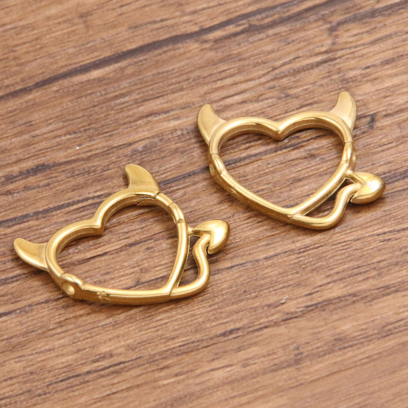 6:976 Gold 20*21mm 1.6g