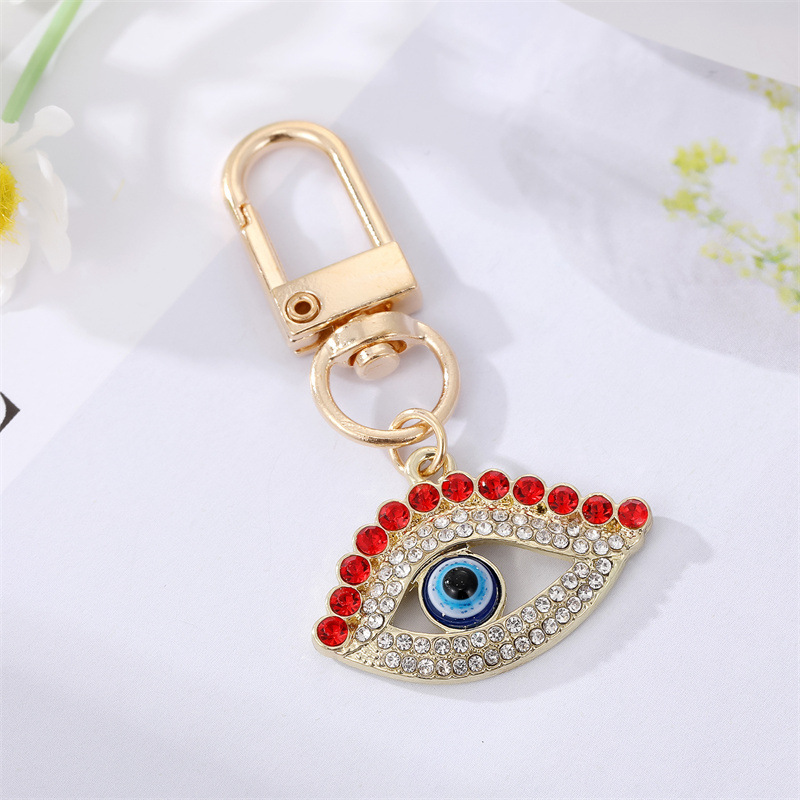 7:7 Golden Red Diamond Eyelash Eyes