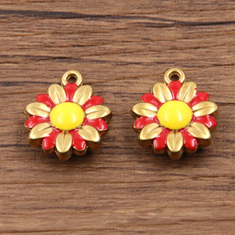 6:No. 3 red double-sided flower 15x18mm 3.3g