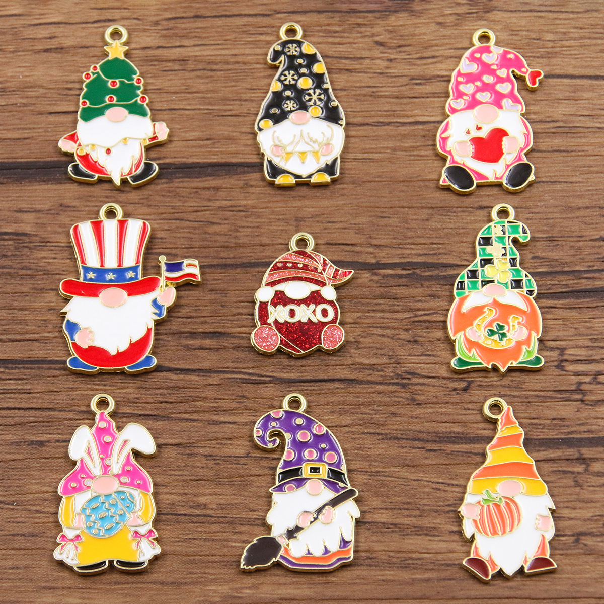 1:A set of 9 styles (about 17.4g)