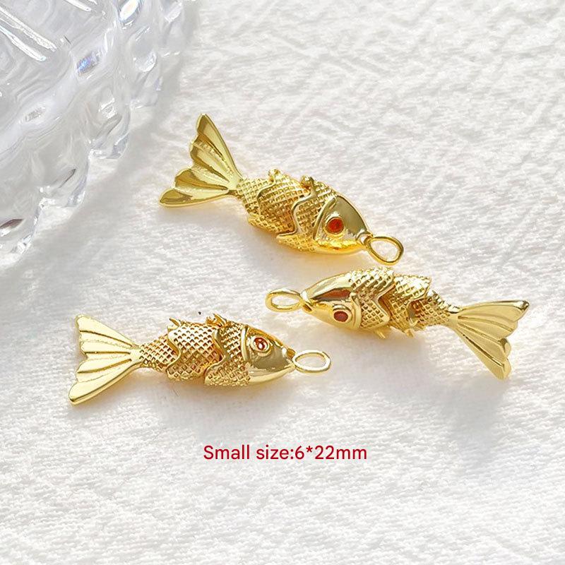 1:small size goldfish pendant (one)