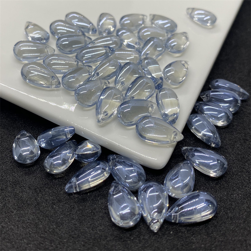 25:Light blue and gray