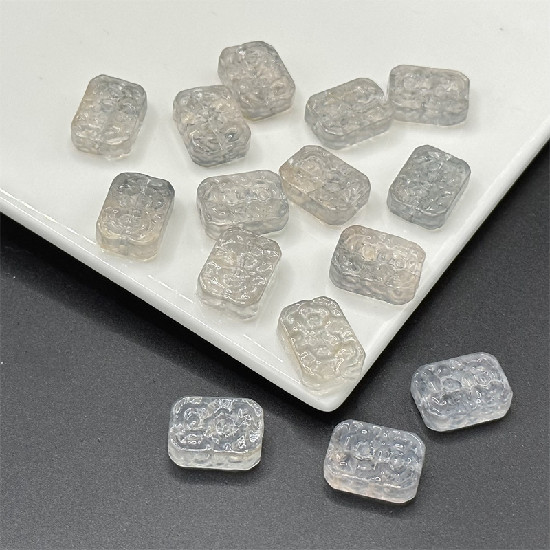 10:Danqing (gray black Rice apricot)