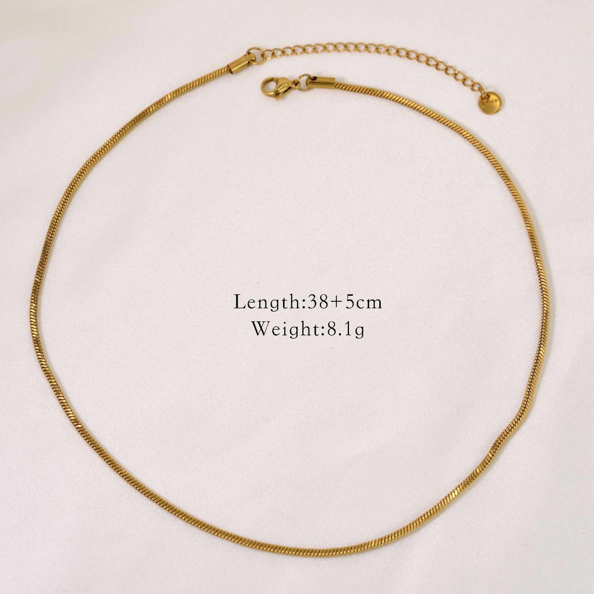 5:Plain chain necklace