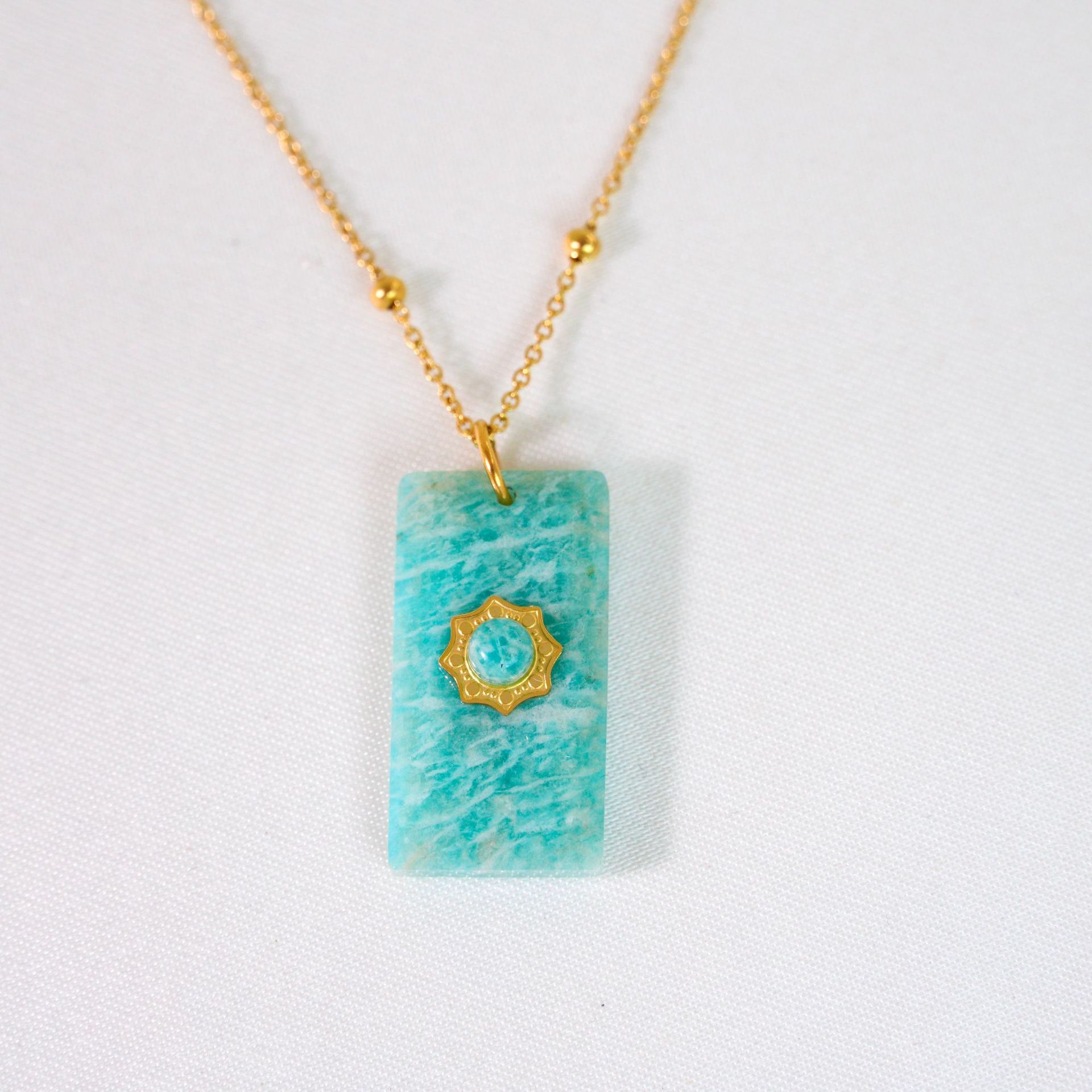 1:Square necklace