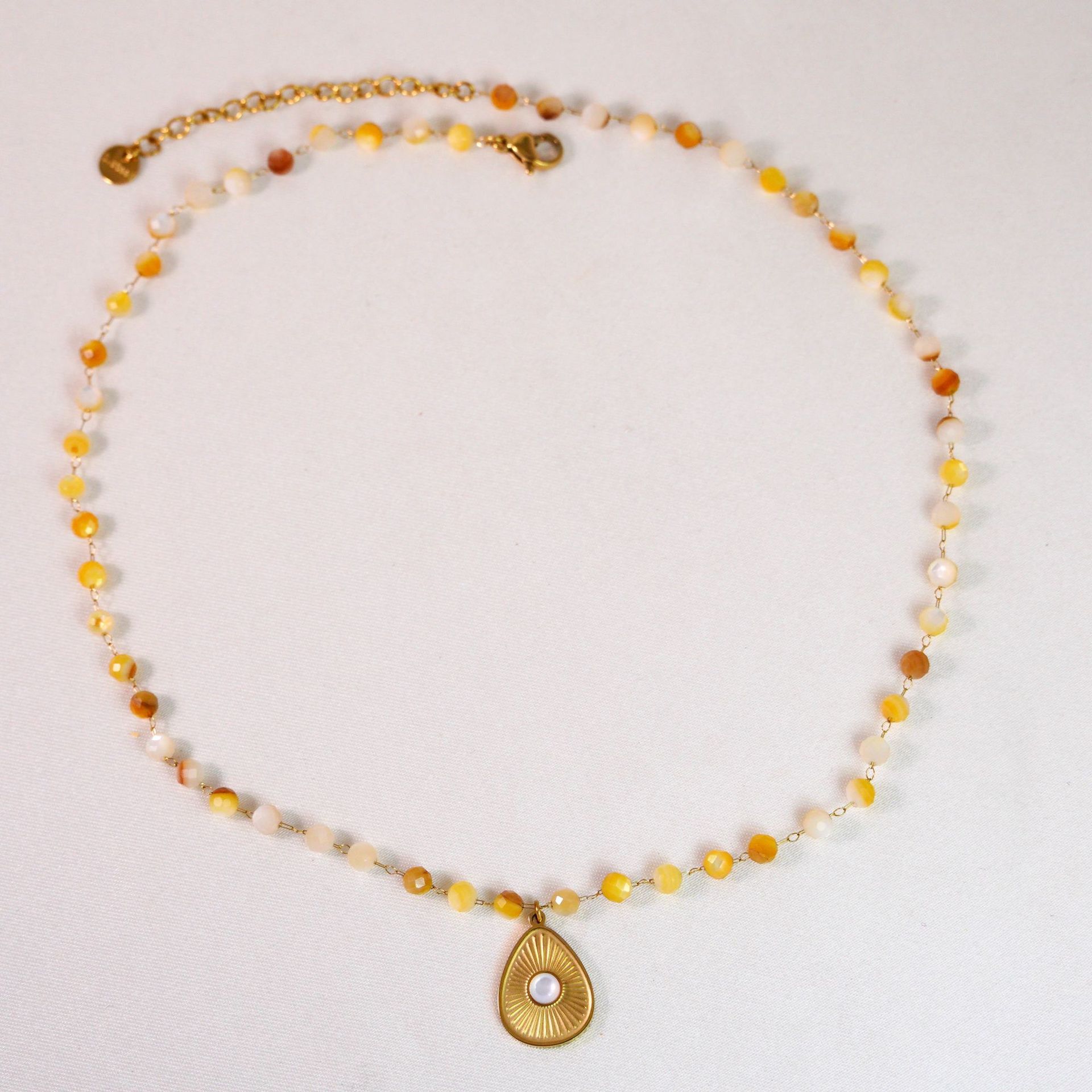 10:yellow shell(with pendant)