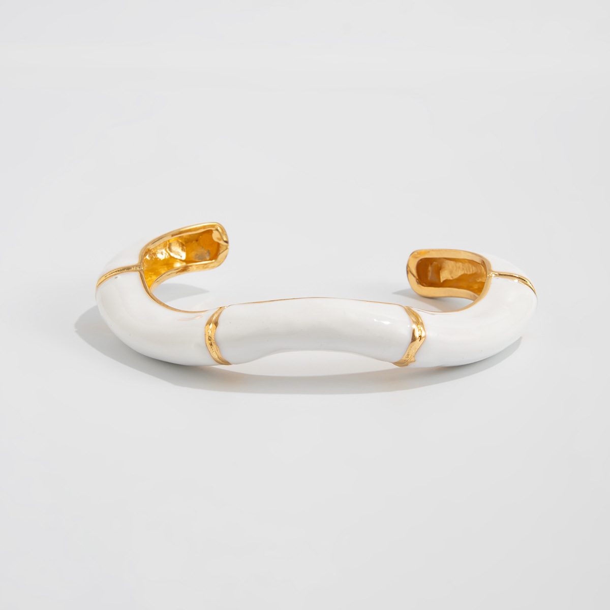 5:02 gold white 2842