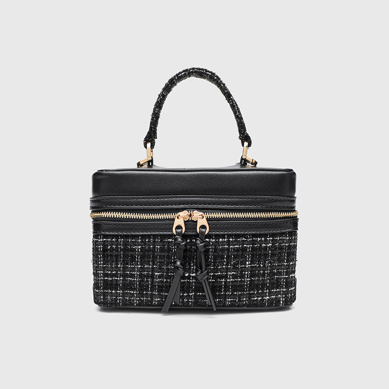 Woolen cloth black