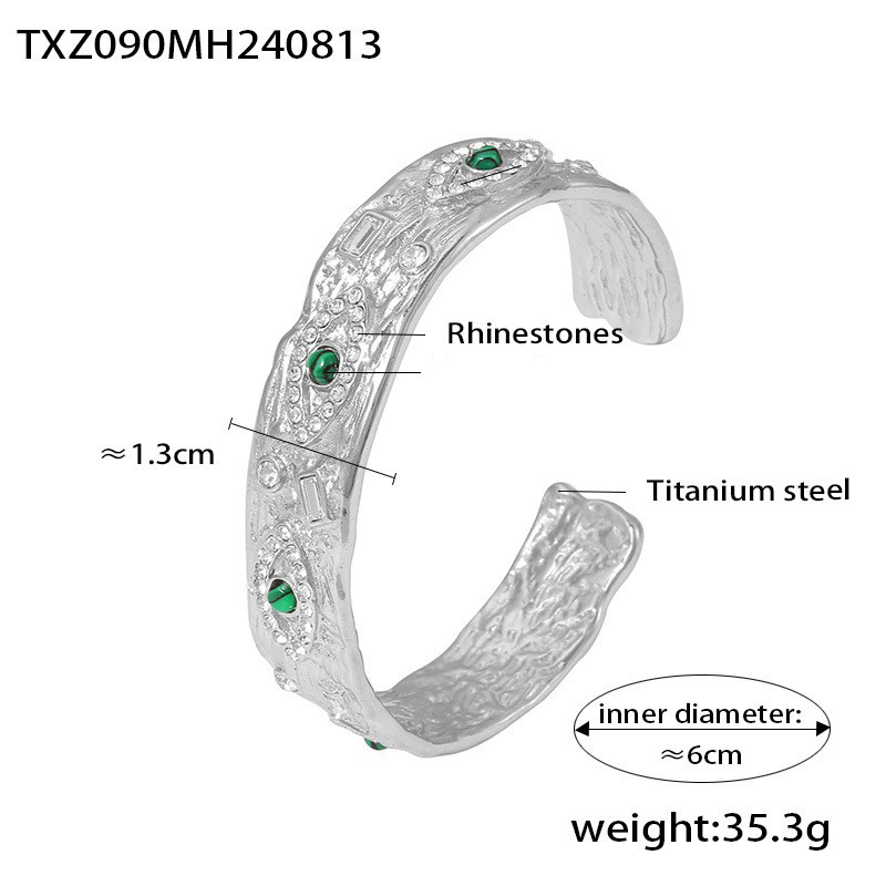 Steel-colored bracelet