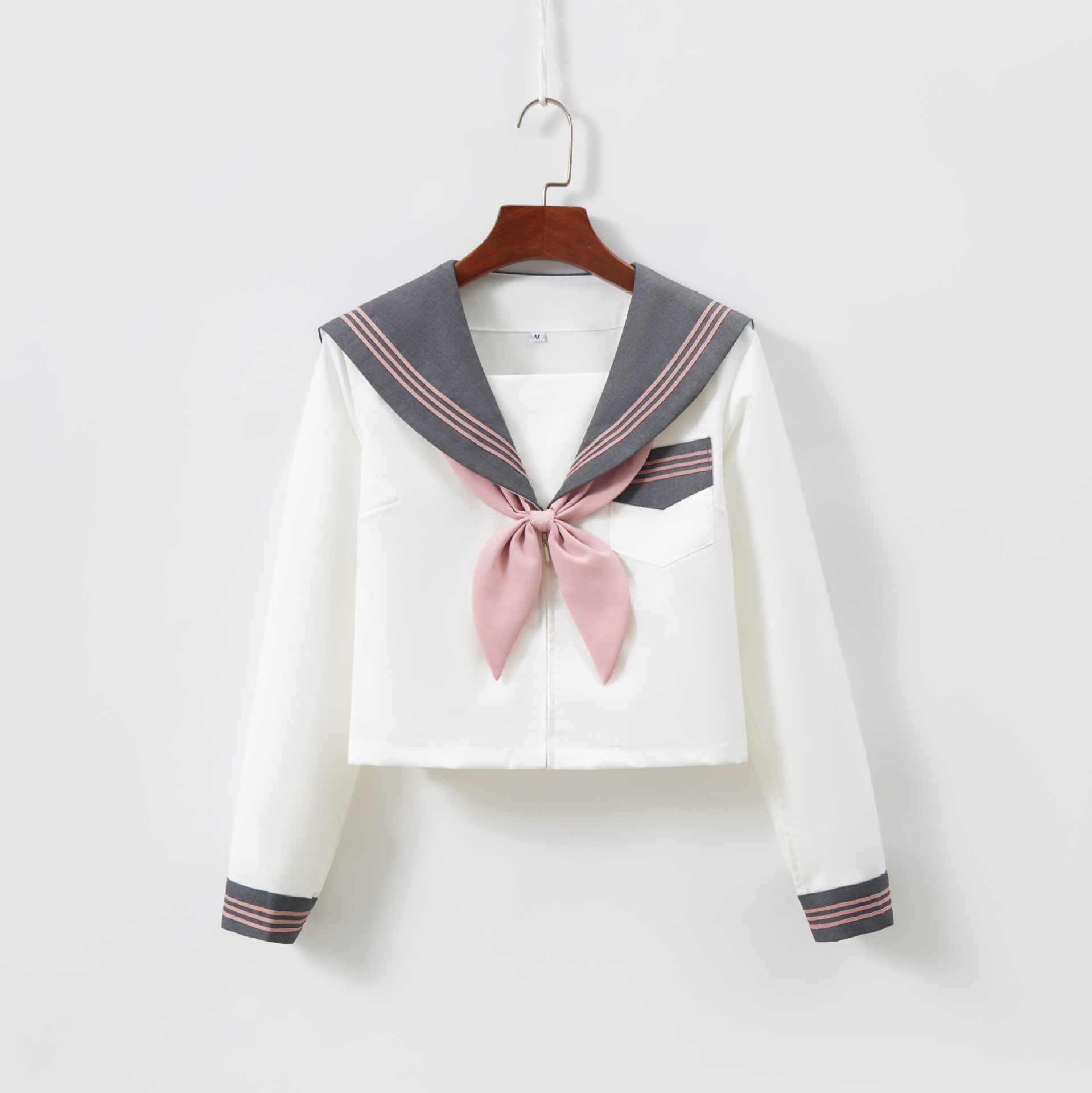 Long-sleeved top (with pink goldfish knot)