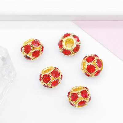 21:A large red diamond with a gold base