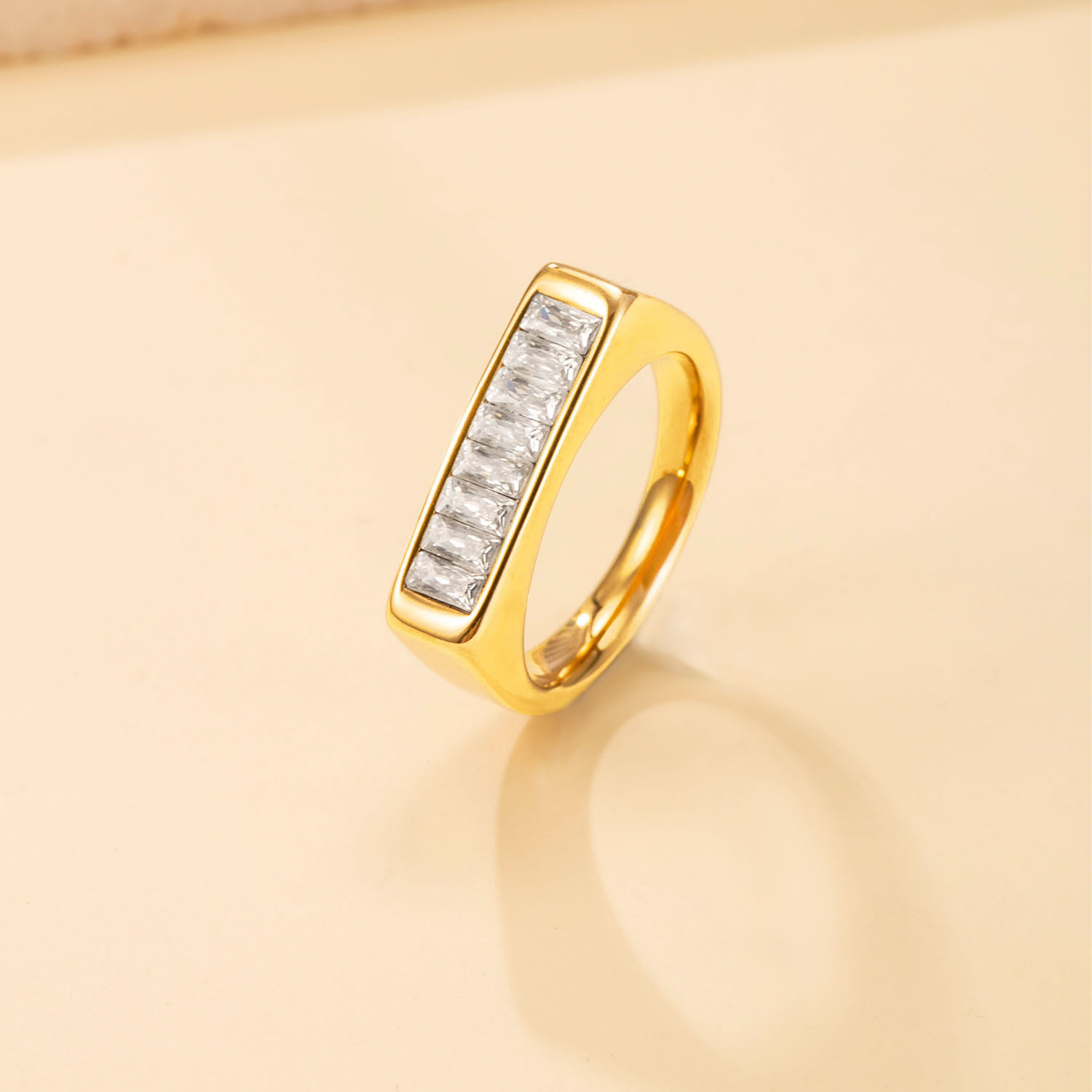 rectangular row of diamonds US Size #12